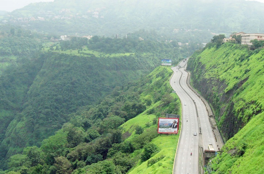 long road trip from mumbai